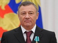 Столичные власти намерены добиться сноса бизнес-центра «Квадрат»
